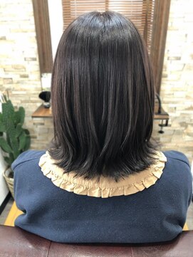 ハサミバイアトリエナガノ 千葉(8sami by atelier nagano) デザインカラー／レイヤーカット/ウエットヘア/オリーブベージュ