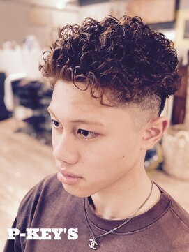 ピーキーズ(P-KEY S) ★fade on wave