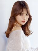 愛されくびれミディアム薄め前髪カット暖色カラーココアブラウン