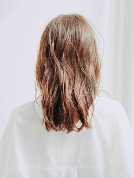 ルシード スタイル サーヴ(LUCIDO STYLE SERVE) 20代30代大人かわいいベージュナチュラルセミロングヘアー美肌