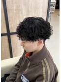 刈り上げツーブロック波巻きスパイラルパーマメンズマッシュ