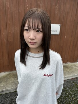 クラン バイ ナチュラル(clan by Natural) オリーブベージュカラー/ミディアムヘア//透明感カラー