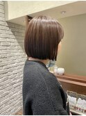 ぱつっとボブ　グレージュカラー