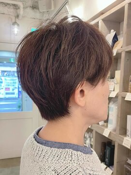 キミドリ(KIMIDORI) グレイヘアも◎ひし形小顔ショート【恵比寿KIMIDORI】