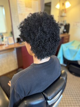 理容 うめむら アフロパーマ/メンズパーマ/マッシュ/眉毛/前下がり/ウルフ/床屋