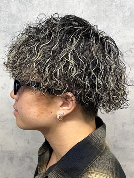 アンサー 渋谷(ANSWER) 波巻きツイストスパイラル縦落ちパーマサーフカール