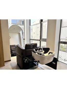 周りを気にする必要のない完全個室サロンです。思い切りリラックスできます！