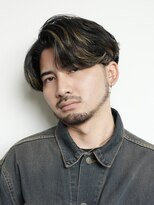 ログ(LOG)&nbsp;センターパート　メンズパーマ　大人　メンズ　高松
