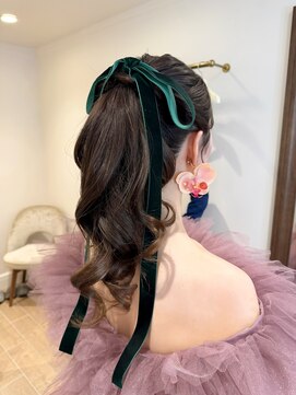 ジョワメイクスタジオ(JOIE make studio) 高めゆるふわポニー