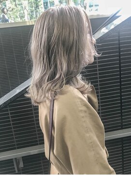 ロロネー 梅田(Lolonois) 【Lolonois梅田】ブロンド×デザインカラー (藤岡なおき)