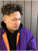 ワイルドツーブロックツイスト刈り上げアップバング