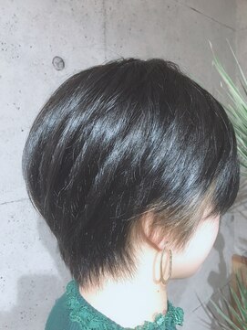 エムエーヘアースタジオ(M/A hair studio.) ベリーショート