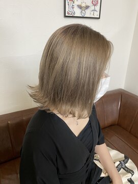 ヘアーデザインサロン スワッグ(Hair design salon SWAG) ベージュブロンド