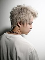 イーラ(era)&nbsp;武樽ハイトーンホワイトウルフアップバング