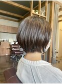 ショートボブ