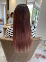 フツーロ 栄(FUTURO) ピンク×赤