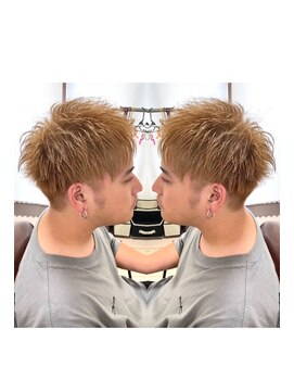 エイト ネクサス店(No.8) *束感アップバングショート*