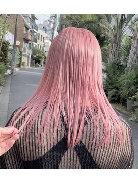 ヴァーディ オモテサンドウ(Vardy omotesando) ピンクカラー/表参道ケアブリーチ/ハイトーンピンク/ロングヘア