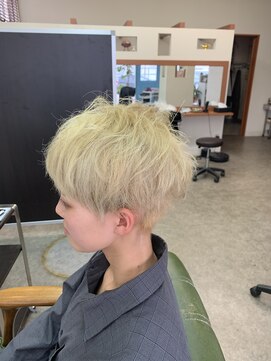 ナカマ(Nakama.) プラチナショート