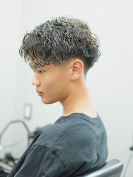 スラッシュ(SLASH) 波巻きパーマ/スパイラルパーマ/ツイストスパイラル/姫路