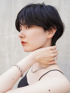 アイドットプラスフェリシア 表参道(i.+FERiCIA.) 20代.30代美髪イメチェン似合わせカットフルバング斜めバング