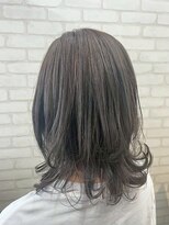 ハイレート 坂戸店(Hairate)&nbsp;透明感グレージュ×外ハネミディ