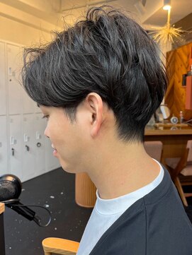 エルマノ 仙川(L mano) 〈○16〉センターパートアップバングツーブロックメンズスパイラ