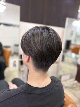 カルマ(KARMA) ツーブロック刈り上げスタイル