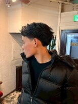 ビーバイエイトジェンツ(Bee by EIGHT GENTS)&nbsp;刈り上げセンターパート/波巻きツイストスパイラル/心斎橋