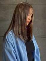 ディスコネクト(DISCO-N-NECT)&nbsp;ベージュカラー 顔周りレイヤー ロングレイヤー ブリーチ