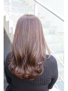 エコルアヘアー 西口(ecolua hair)の写真/低価格×高技術なので、気軽に通いやすくキレイをキープできるのが嬉しい♪お得なクーポン多数ご用意◎
