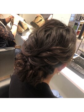 アイビス(AIBIZ) *結婚式*花嫁*参列/エレガント風前髪アップ