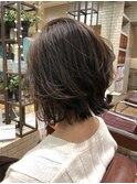 外ハネボブ　切りっぱなしボブ　ショートボブ