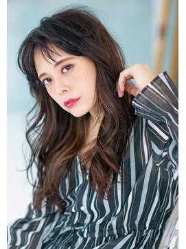 フェティッシュ(fetish) 黒髪ロングのパーマ