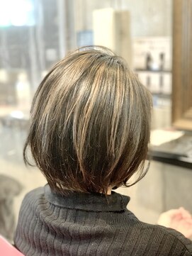 1+ アンプリュス(Unplus) ショコラベージュバレイヤージュ/市川/市川駅北口￥市川真間