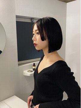 シセイ 青山(SHISEI) ぱつっとボブ/インナーカラー/黒髪ボブ/ボブウルフ［南青山］