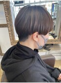 刈り上げマッシュ女子