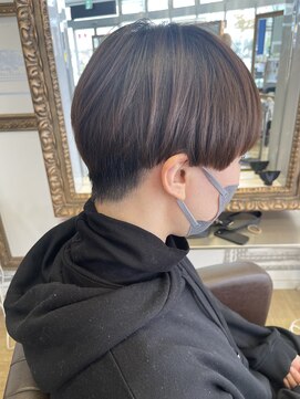 コワファースト 大分(COIFF1RST) 刈り上げマッシュ女子