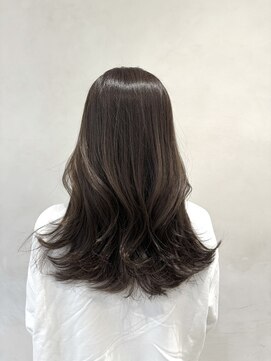 ザックラフィネ(ZACC raffine) グレーベージュ/レイヤーロング/透明感カラー