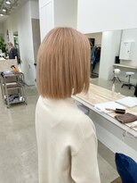 ニュート(Neut )&nbsp;ミルクティーブラウン/ハイトーンワンレンボブ/ケアブリーチ
