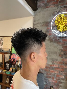 アパッシュ 大町店(Apache) スパイキーショート