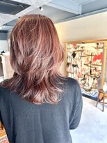 ジンリッチ(JiN RiCH)&nbsp;多★膨らみやすい★クセ活かすレイヤーミディアムスタイル♪