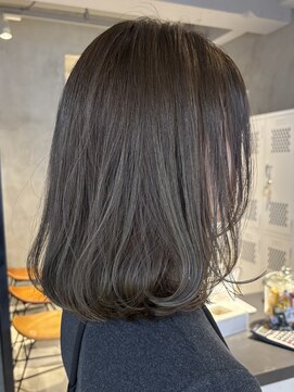 エリマ 調布(elima) ミディアムレイヤーボブ内巻きカーキグレージュワンカラー