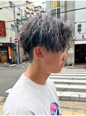 スパイラルパーマツイストパーマアップバング短髪メッシュ