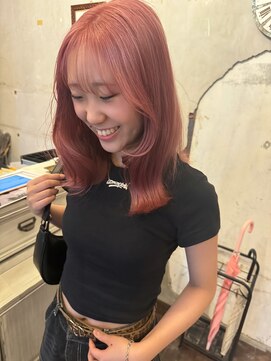 ヴィークス ヘア(vicus hair) ミディアムヘア×ペールピンク