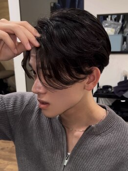 メンズソル(Men's SoL)の写真/大人の色気メンズヘア