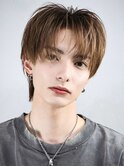 ハイライトミルクティーベージュツーブロックメンズマッシュ