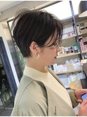 前髪長めのコンパクトショートボブ/20代/30代/40代/ハイライト