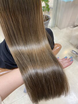 フォルテ 榛原パームス店 前髪カタログアンブレラカラーこなれミディーウェーブパーマ