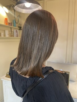 ロロ(ro-ro) 【恵比寿ro-ro】ダブルカラー×クリーミーベージュ